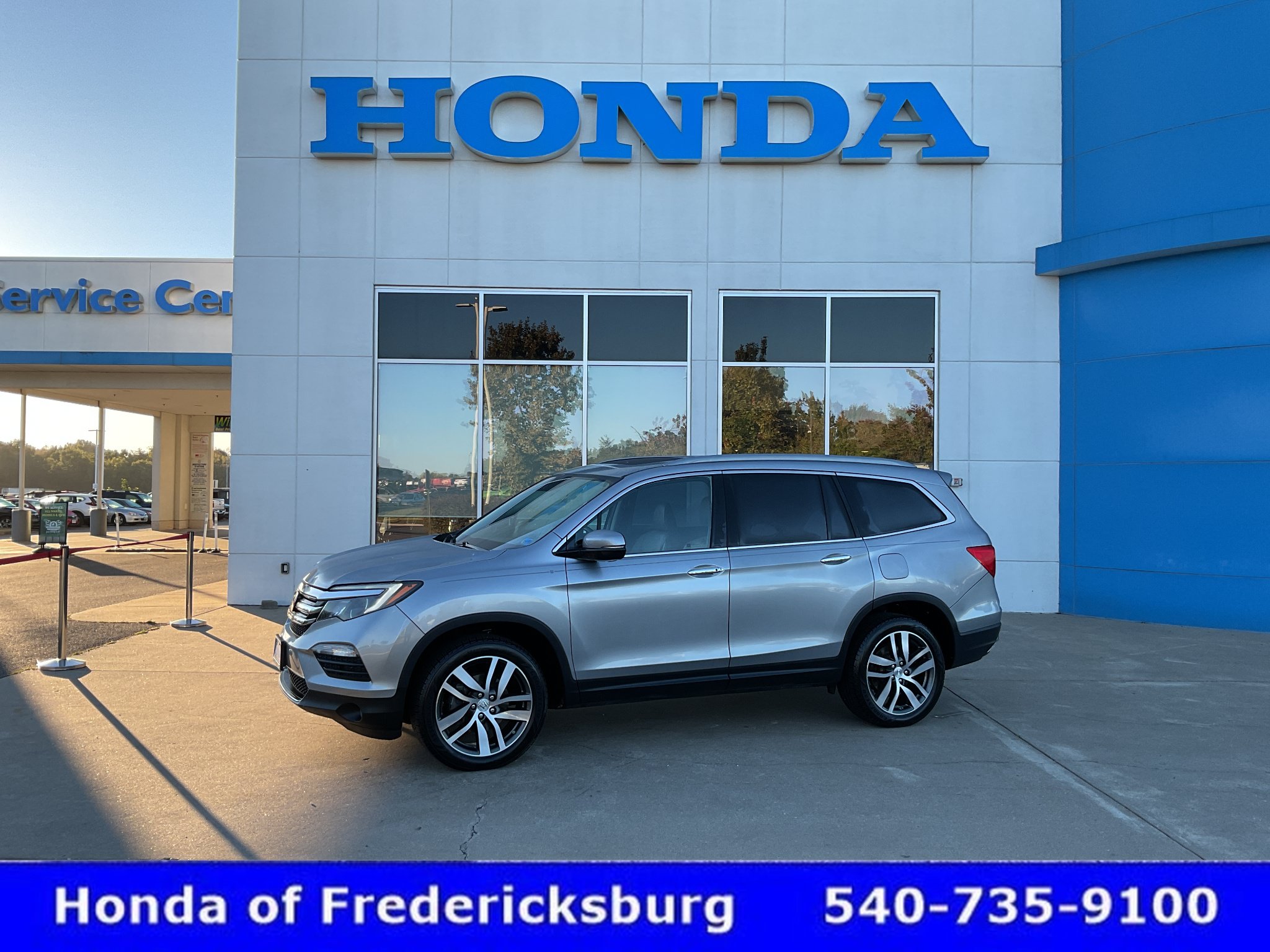 Certified 2017 Honda Pilot Elite image 1
