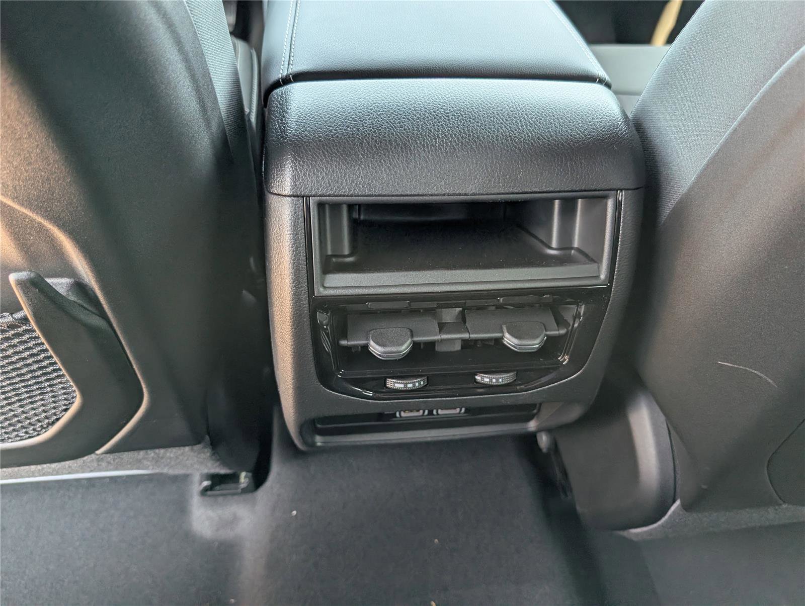 New 2026 Jeep Grand Cherokee Laredo AWD/4WD image 14