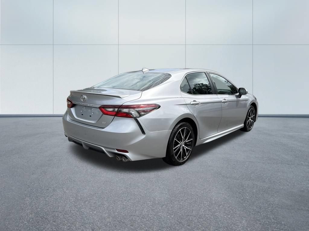 Used 2024 Toyota Camry SE FWD image 5