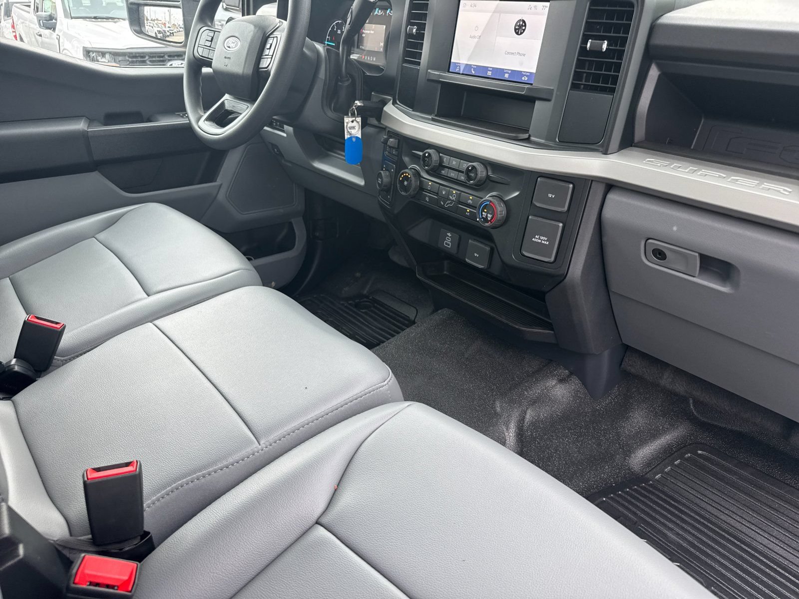Used 2024 Ford F550 4x4 Regular Cab Super Duty image 14