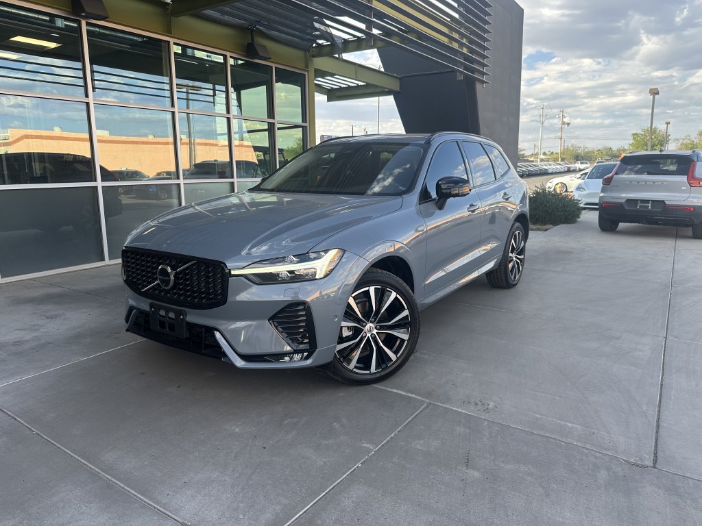 Used 2023 Volvo XC60 B5 Plus w/ Climate Package