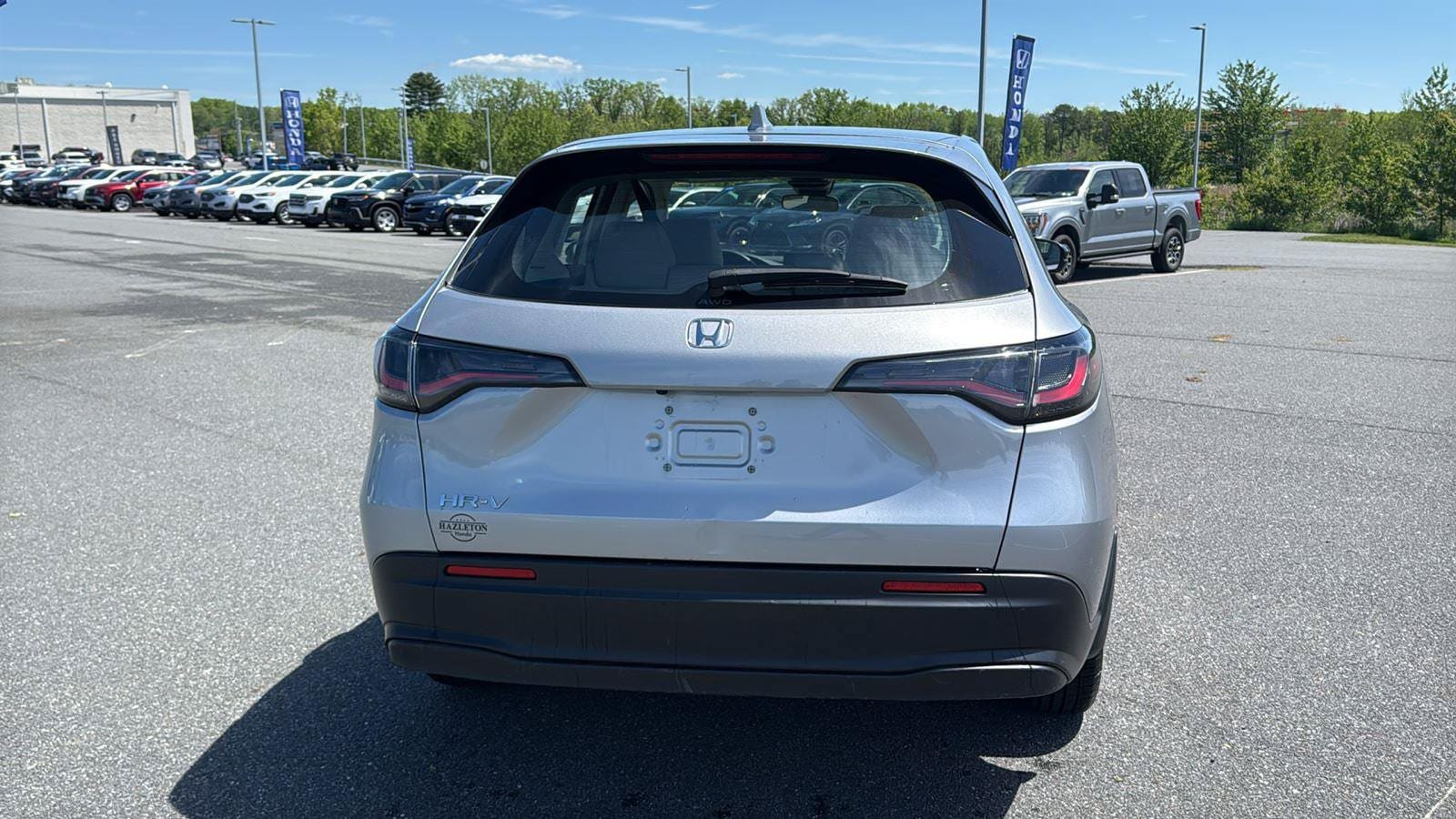 Used 2023 Honda HR-V LX image 7