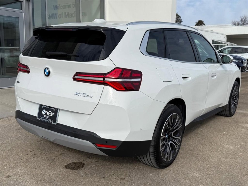 Certified 2025 BMW X3 xDrive30i image 3