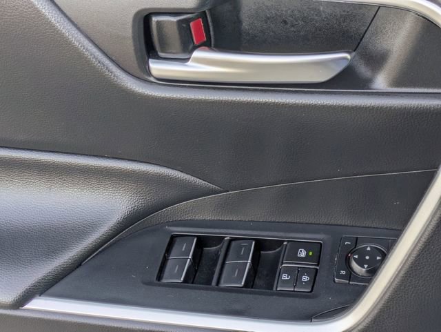 Used 2024 Toyota RAV4 XLE image 24