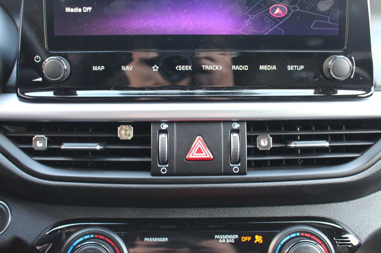 Used 2024 Kia Forte GT-Line image 23