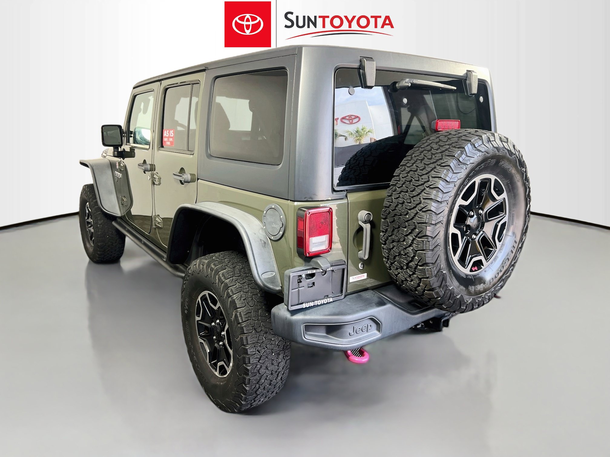 Used 2015 Jeep Wrangler Unlimited Rubicon AWD/4WD image 6