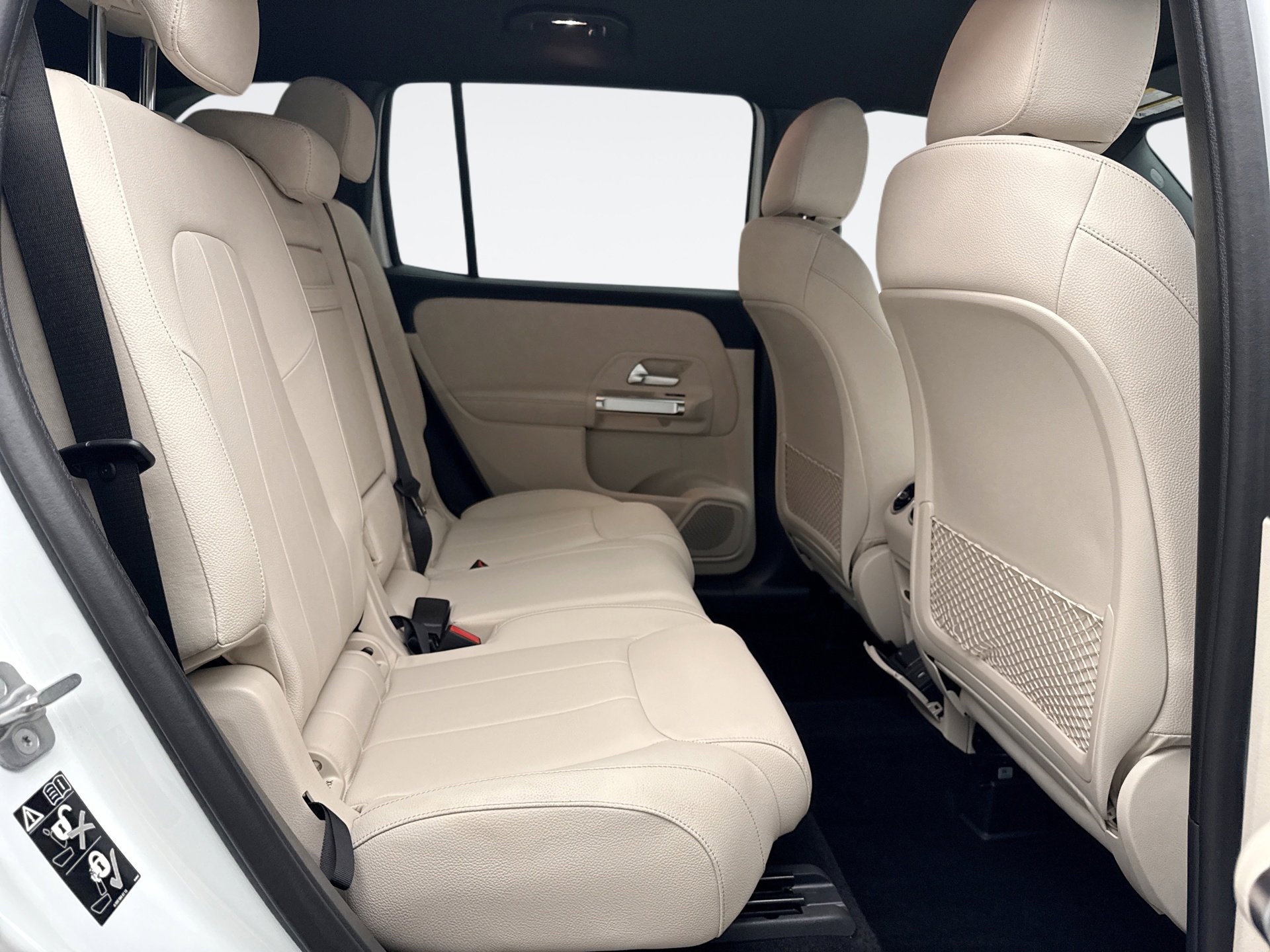 Used 2025 Mercedes-Benz GLB 250 GLB 250 4WD image 17