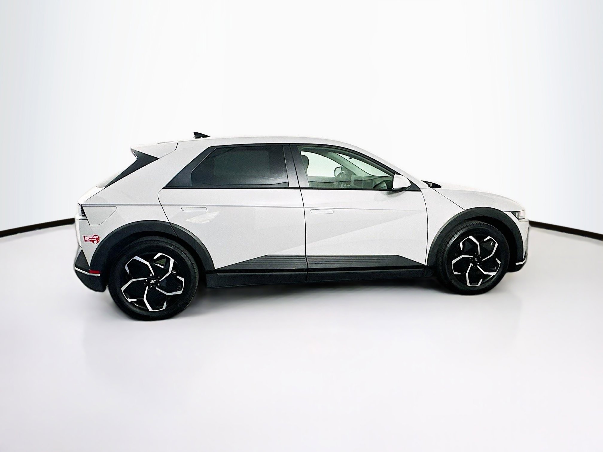 Used 2024 Hyundai Ioniq 5 SEL RWD image 10