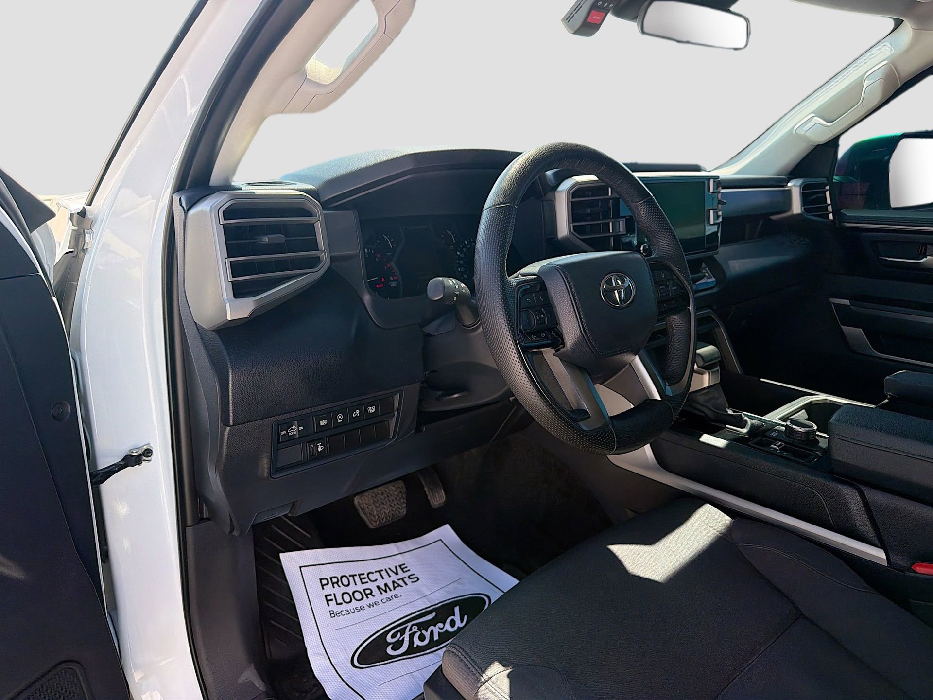 Used 2024 Toyota Tundra SR5 image 11