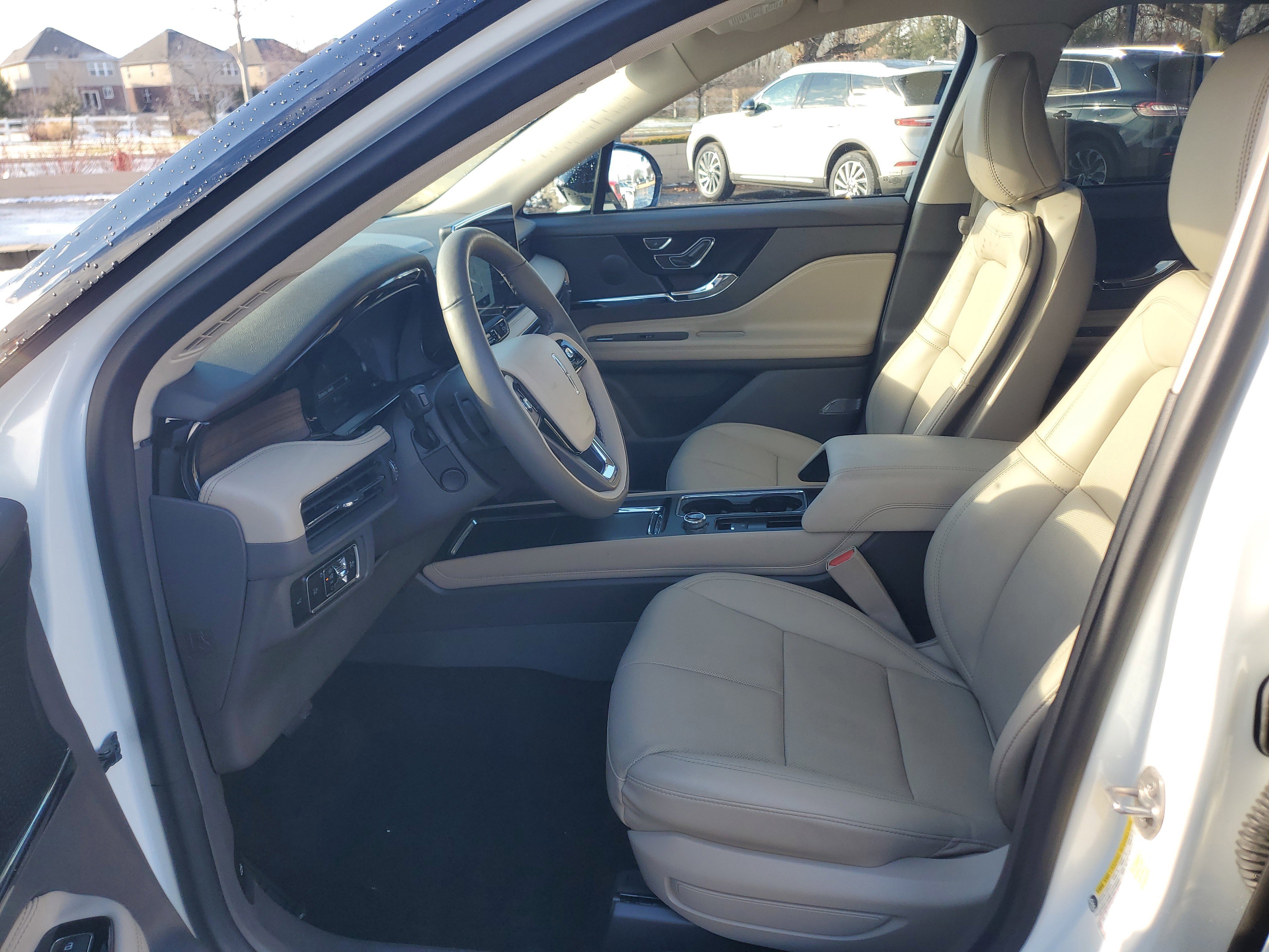 Certified 2023 Lincoln Corsair Reserve w/ Equipment Group 201A image 12