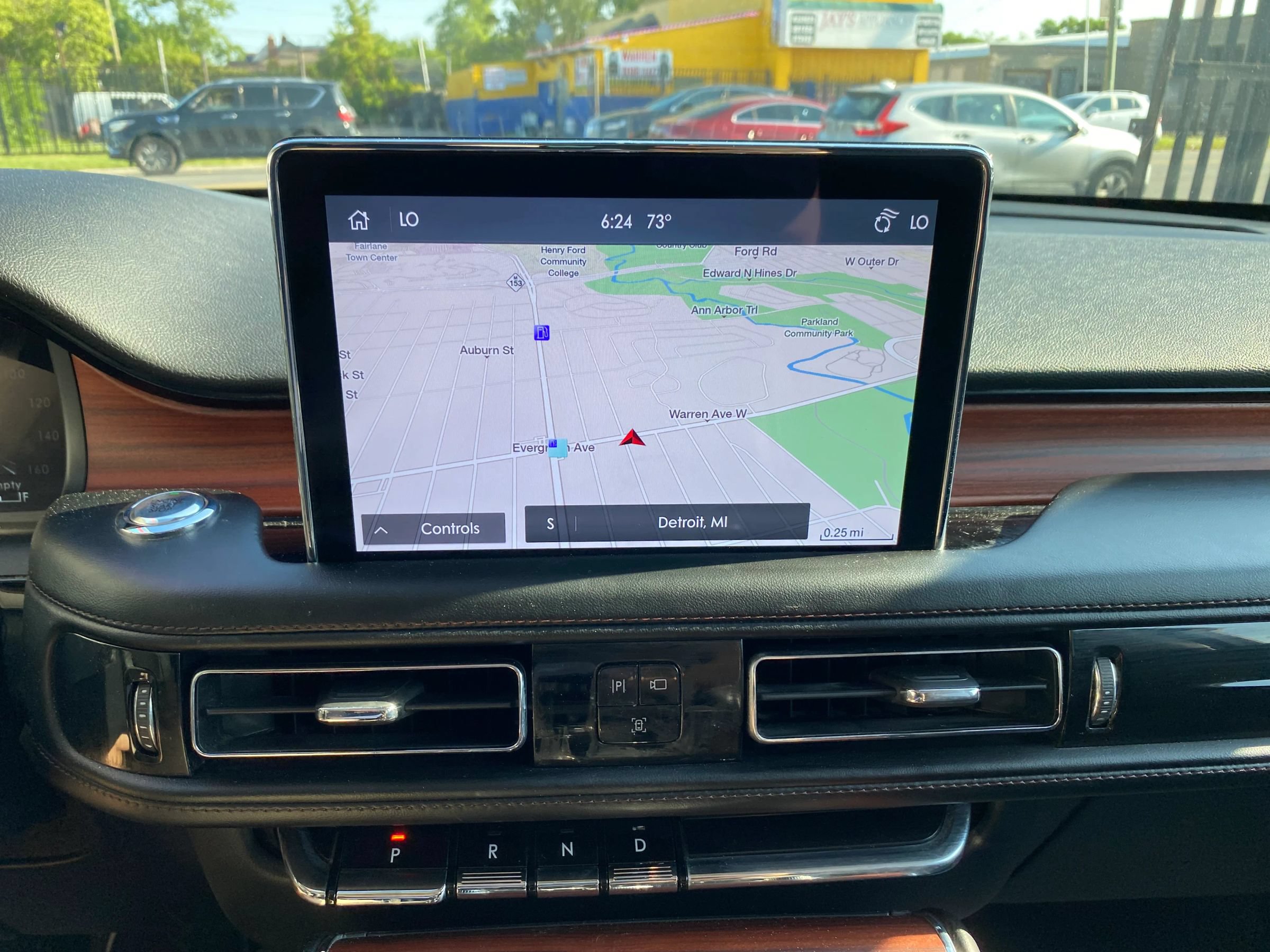 Used 2021 Lincoln Aviator Reserve w/ Elements Package Plus AWD/4WD image 22
