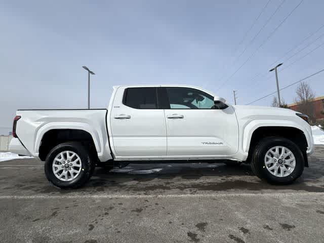 Used 2026 Toyota Tacoma SR5 RWD image 3