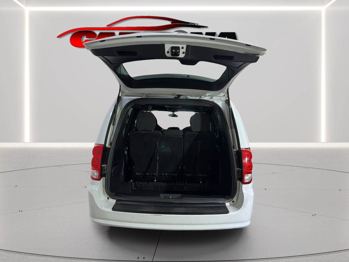 Used 2018 Dodge Grand Caravan SE FWD image 22