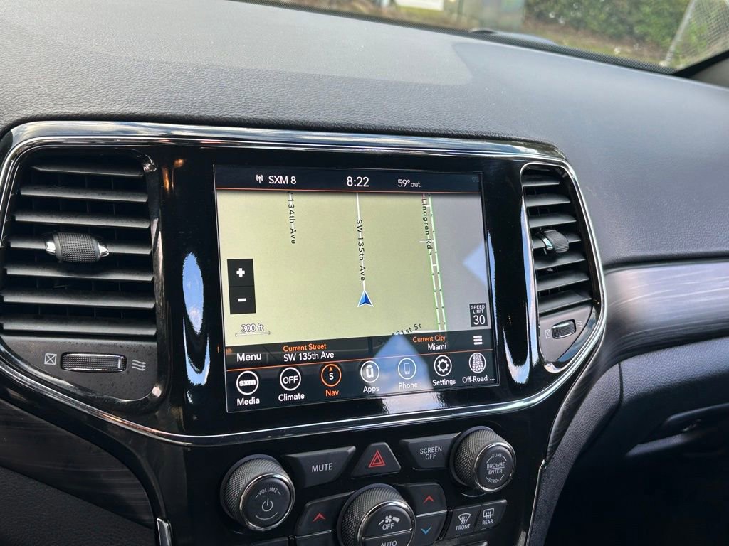 Certified 2022 Jeep Grand Cherokee Laredo E image 20