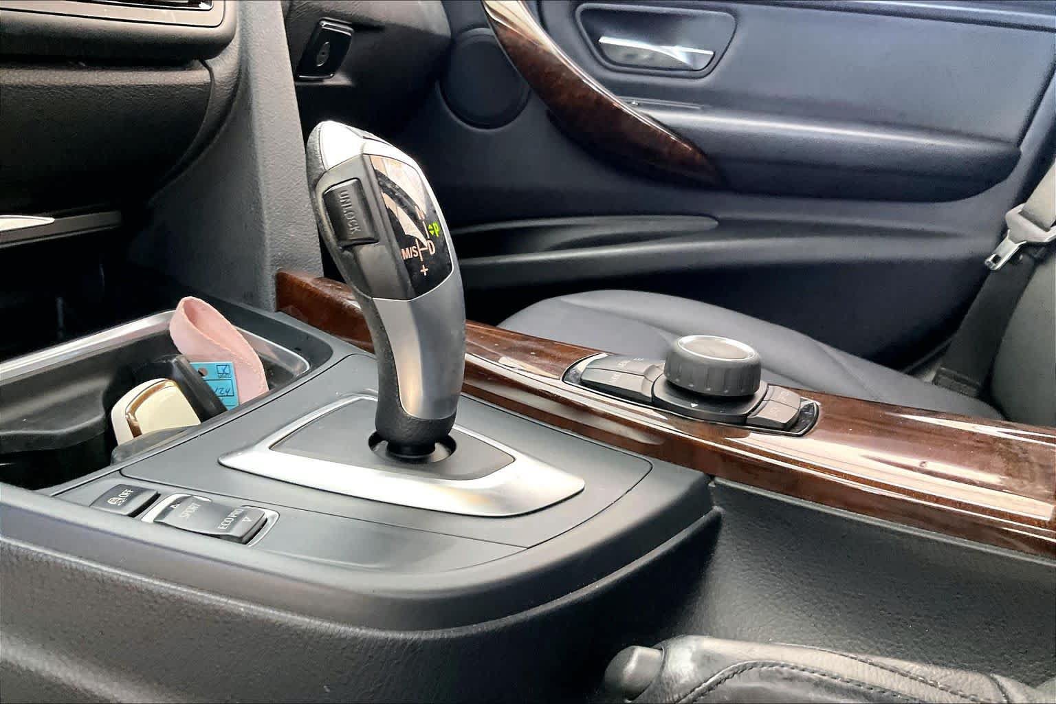 Used 2014 BMW 328i Sedan RWD image 17