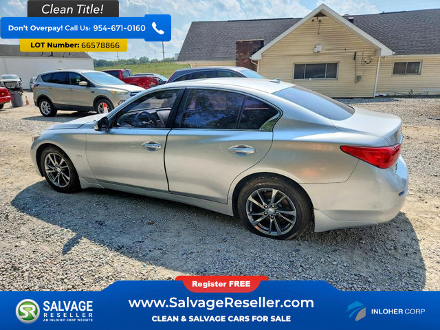 Used 2017 INFINITI Q50 Signature Edition w/ All Weather Package (L93) AWD/4WD image 3