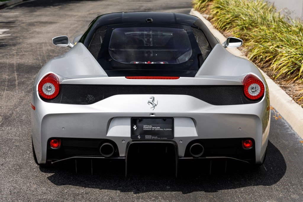 Used 2015 Ferrari 458 Speciale Coupe image 4