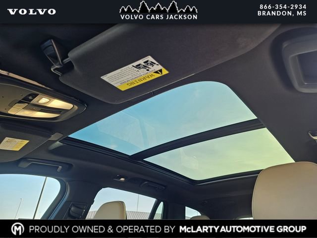 New 2026 Volvo XC90 B6 Plus w/ Protection Package Premier image 18