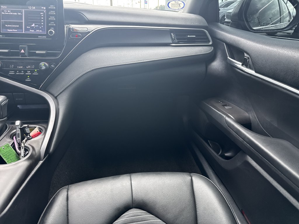 Used 2023 Toyota Camry SE FWD image 16