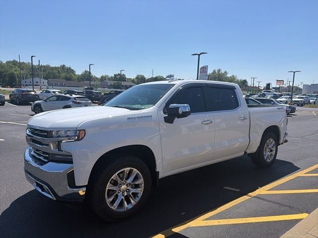 Used 2022 Chevrolet Silverado 1500 LTZ AWD/4WD image 2