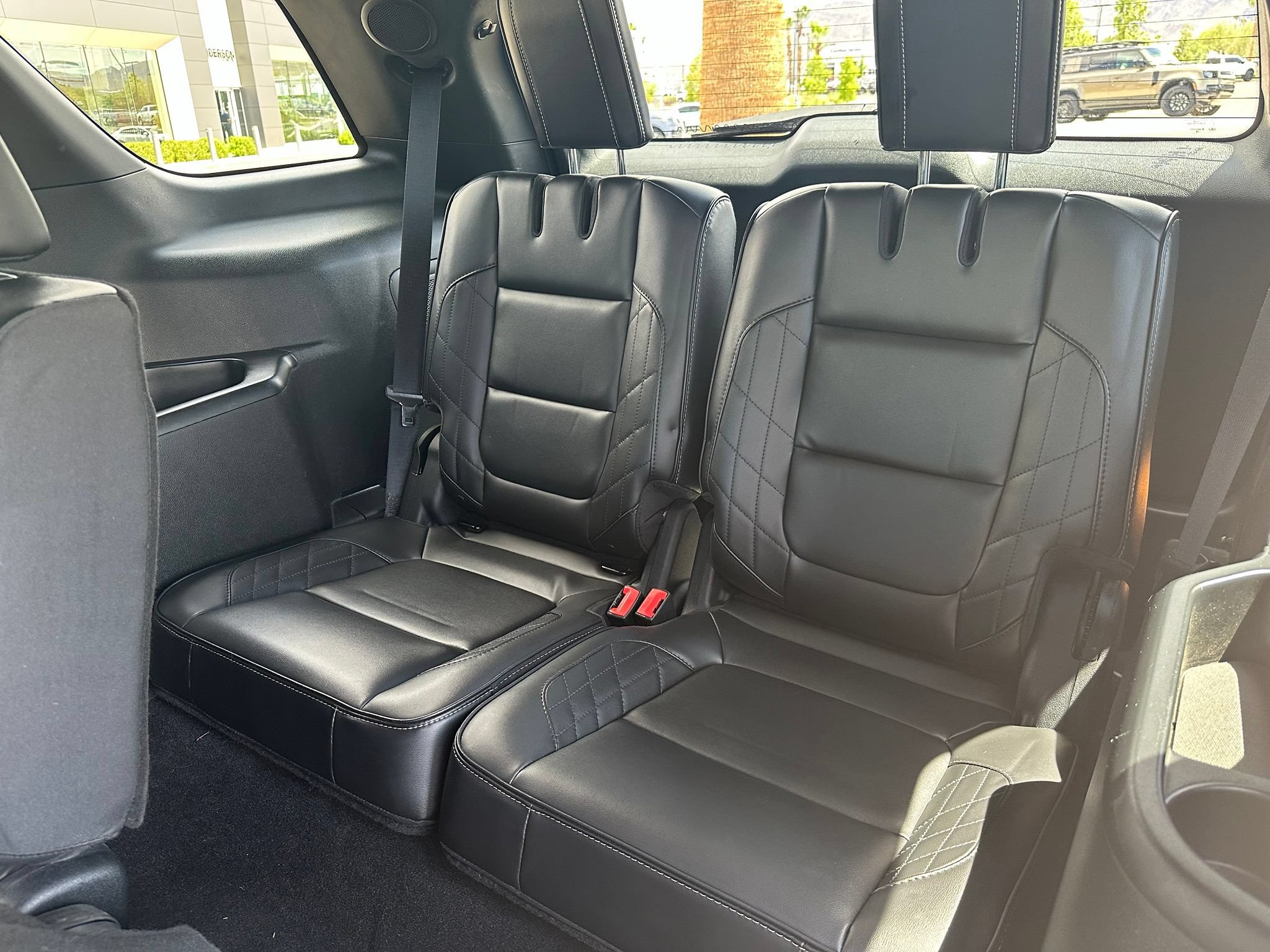 Used 2018 Ford Explorer Platinum AWD/4WD image 18