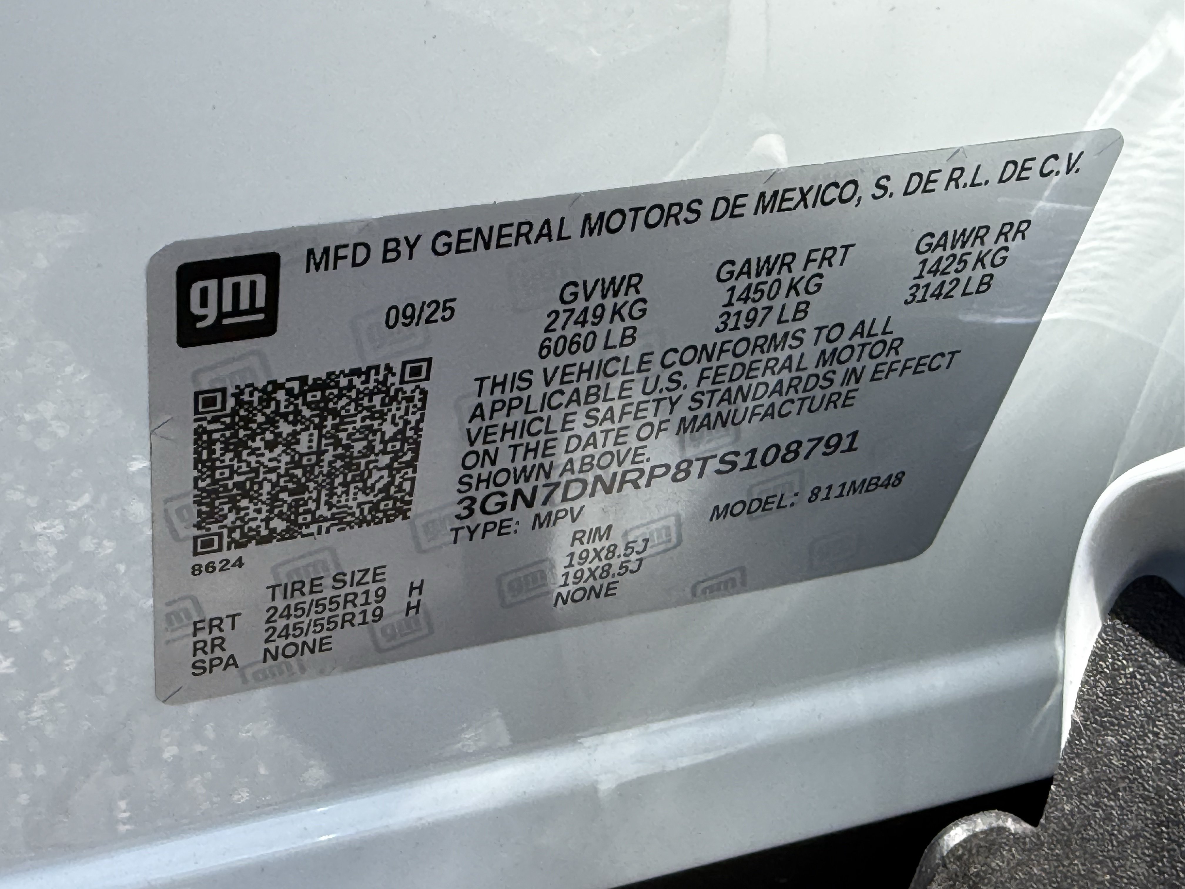 New 2026 Chevrolet Equinox EV LT FWD image 33