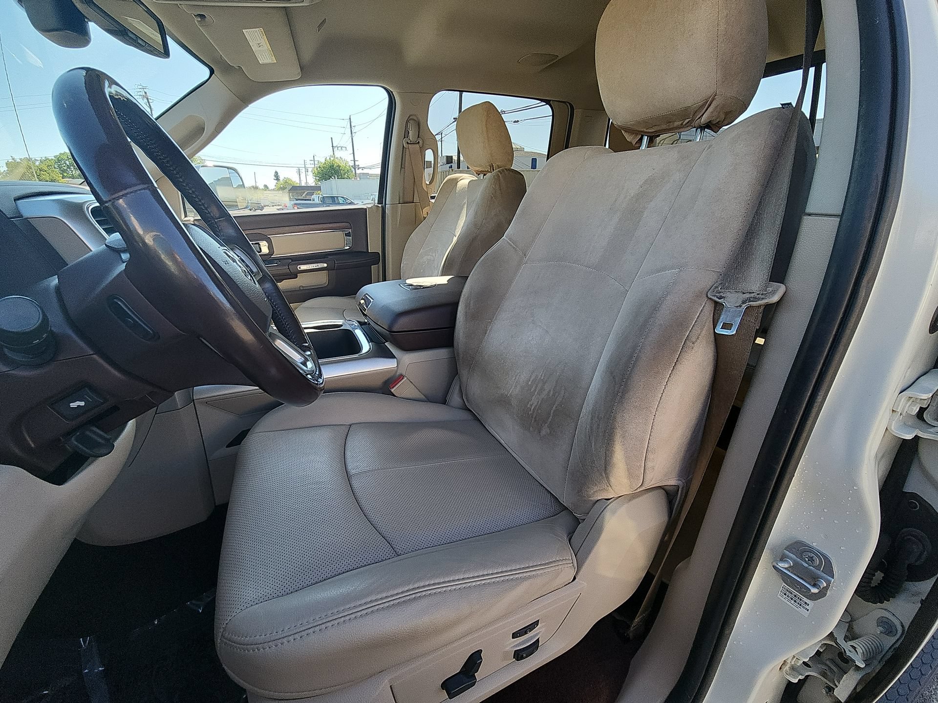 Certified 2018 RAM 1500 Laramie w/ Convenience Group AWD/4WD image 13