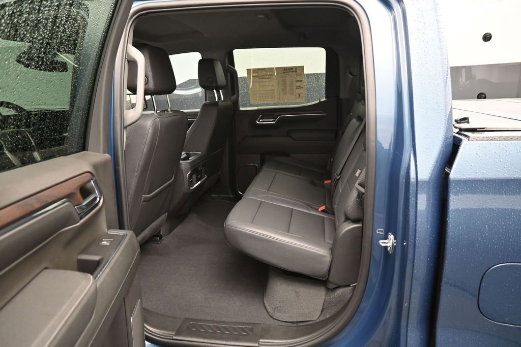 Used 2024 GMC Sierra 1500 SLT w/ SLT Premium Plus Package AWD/4WD image 28
