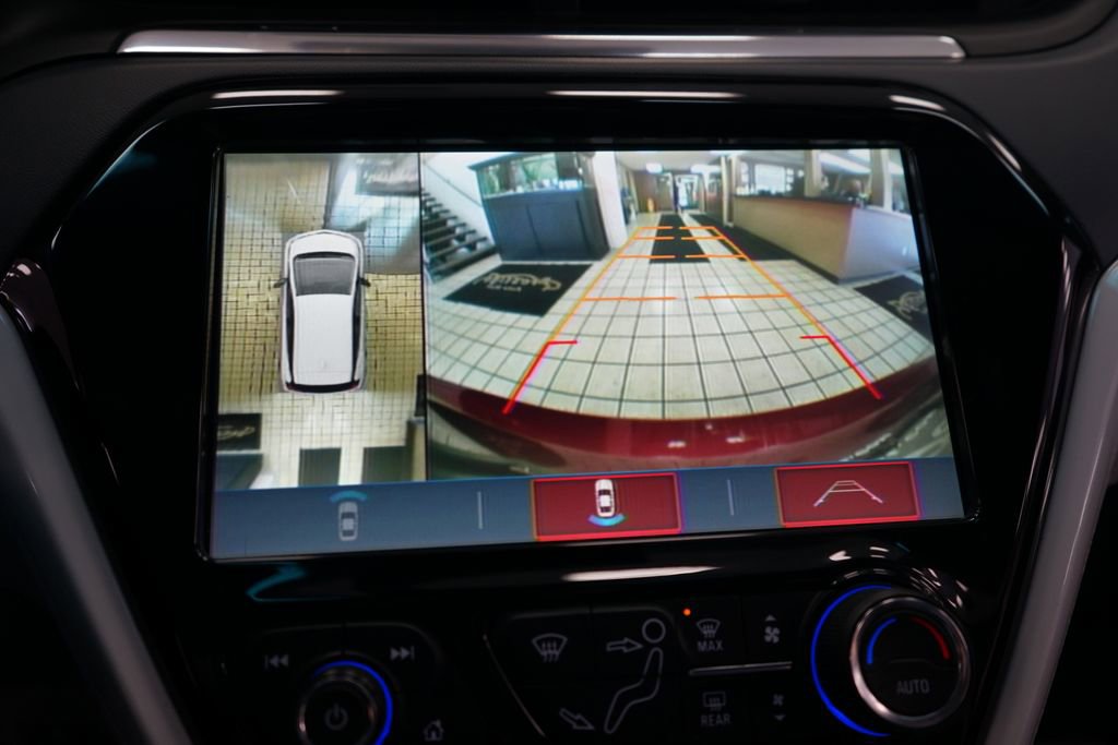 Used 2018 Chevrolet Bolt Premier w/ Driver Confidence II Package FWD image 8