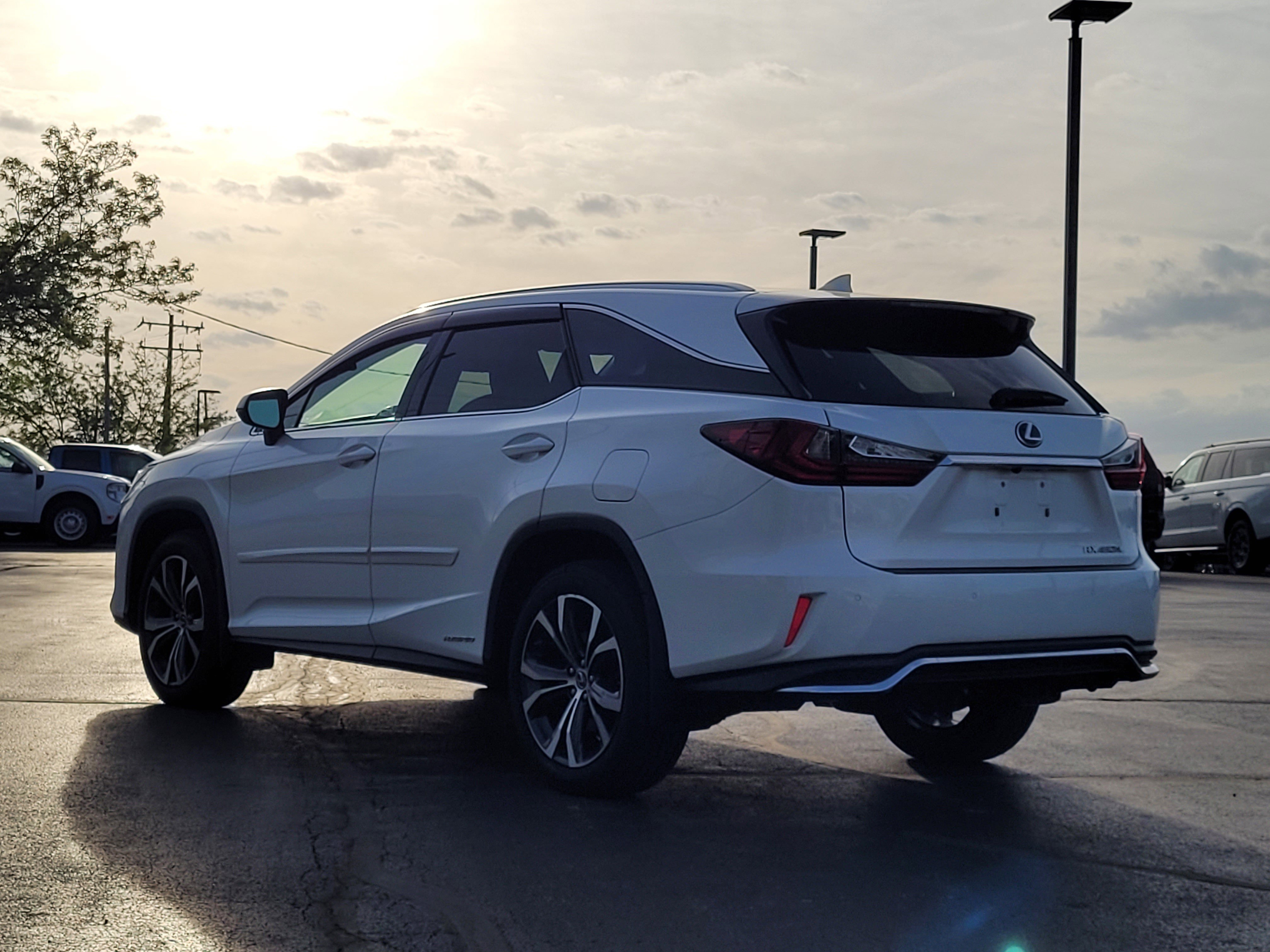 Used 2022 Lexus RX 450hL AWD w/ Premium Package image 6