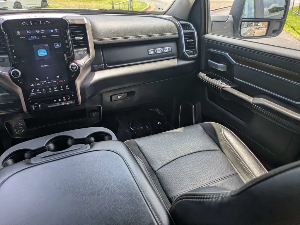 Used 2024 RAM 2500 Laramie w/ Safety Group AWD/4WD image 17