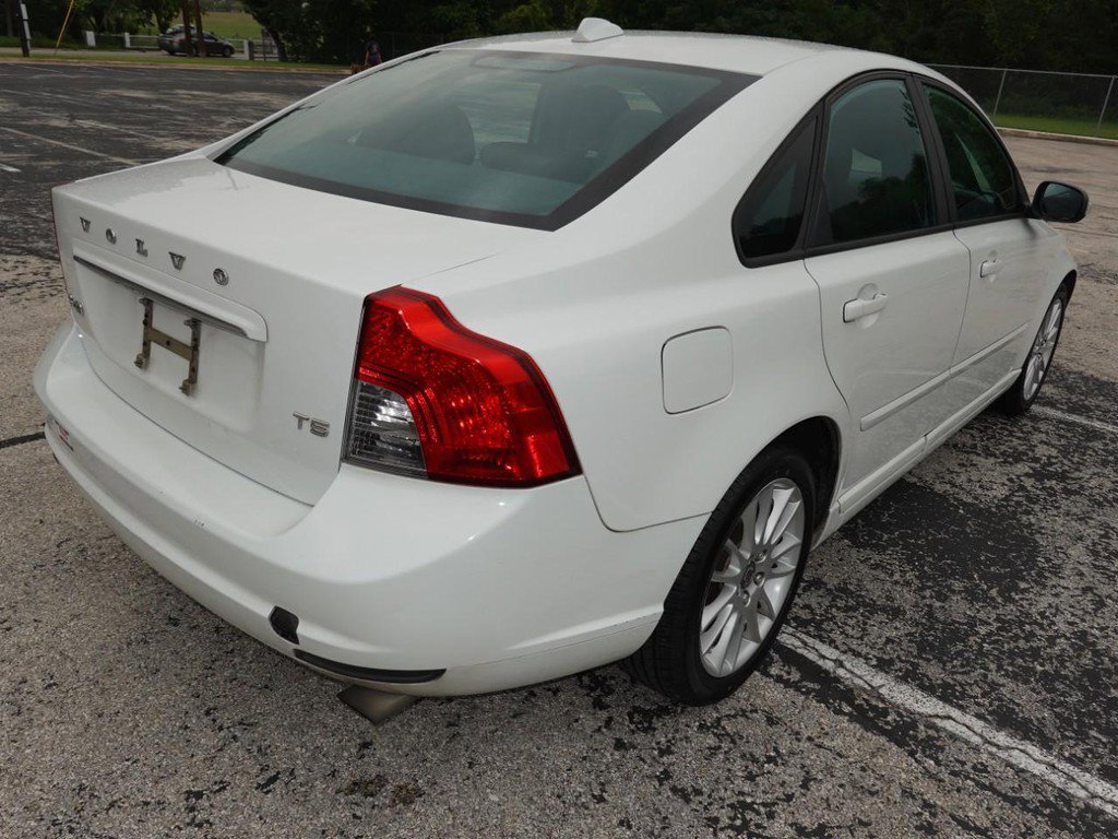 Used 2011 Volvo S40 T5 FWD image 7