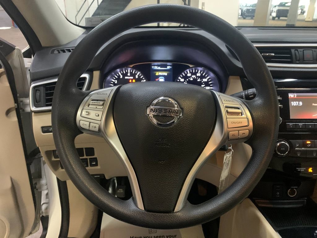 Used 2016 Nissan Rogue S w/ Appearance Package image 27