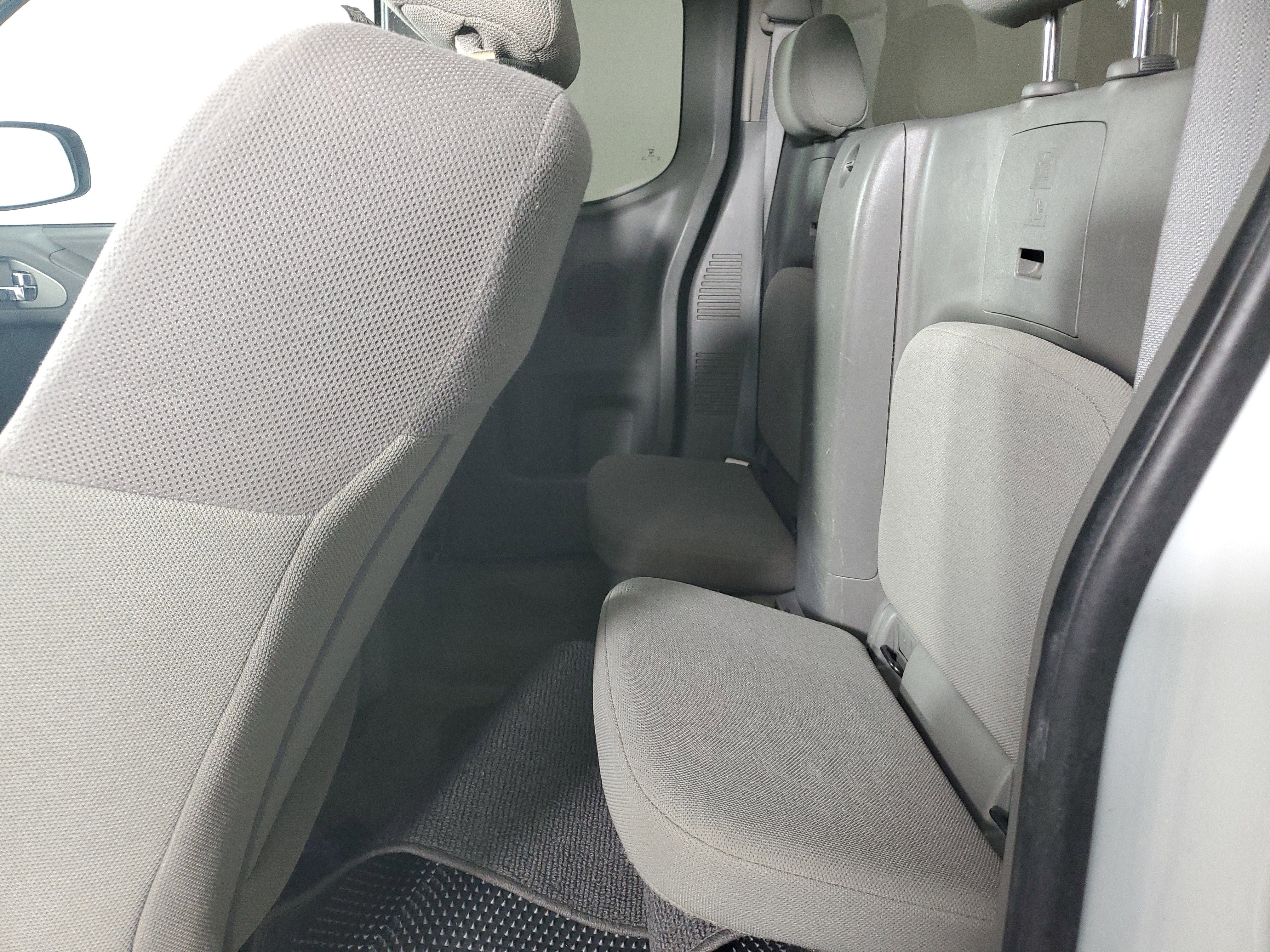 Used 2016 Nissan Frontier S RWD image 13