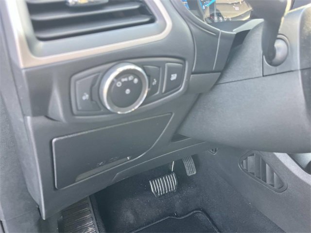 Used 2023 Ford Edge SE image 28