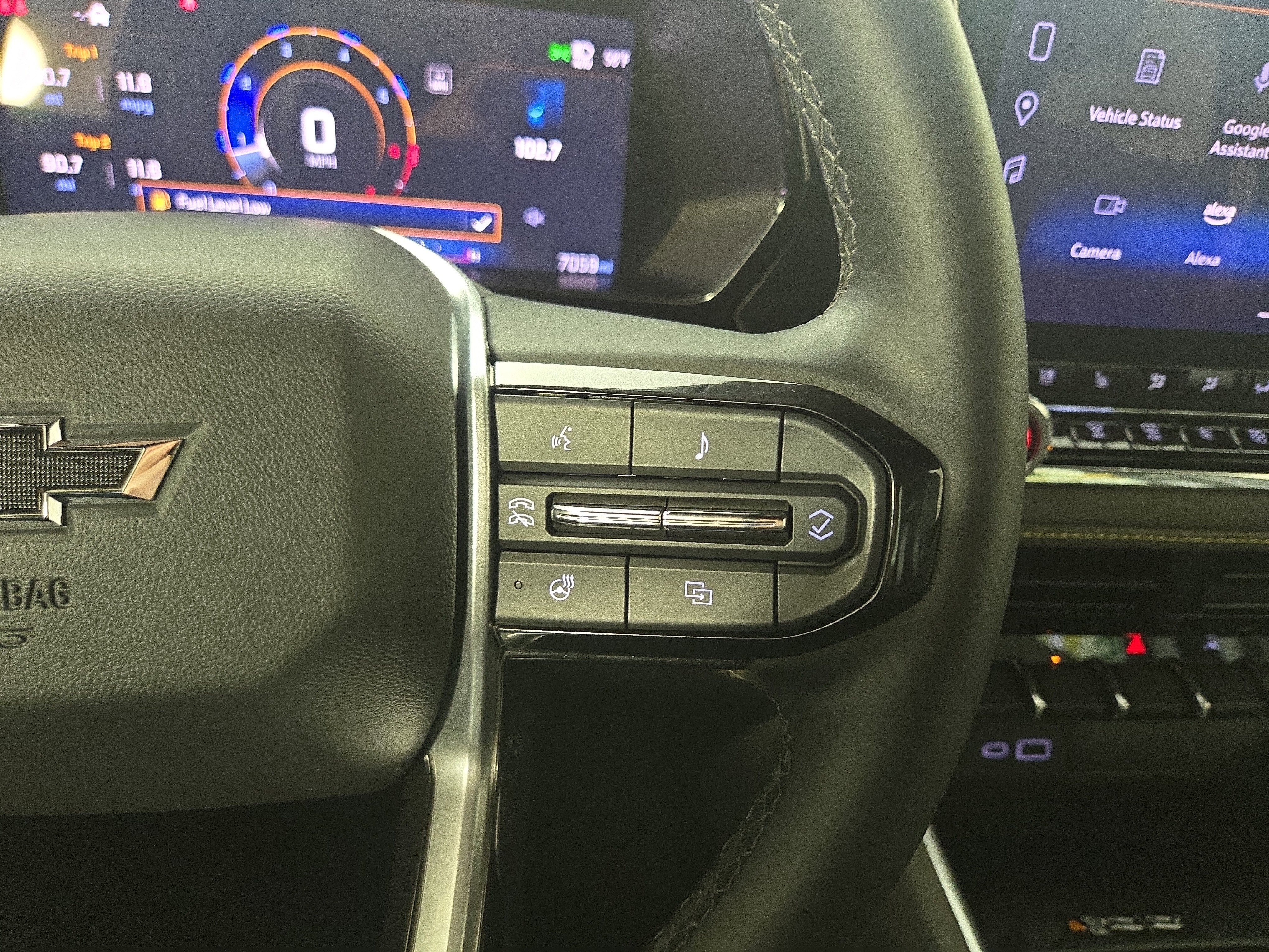 Certified 2025 Chevrolet Colorado ZR2 w/ Technology Package image 16