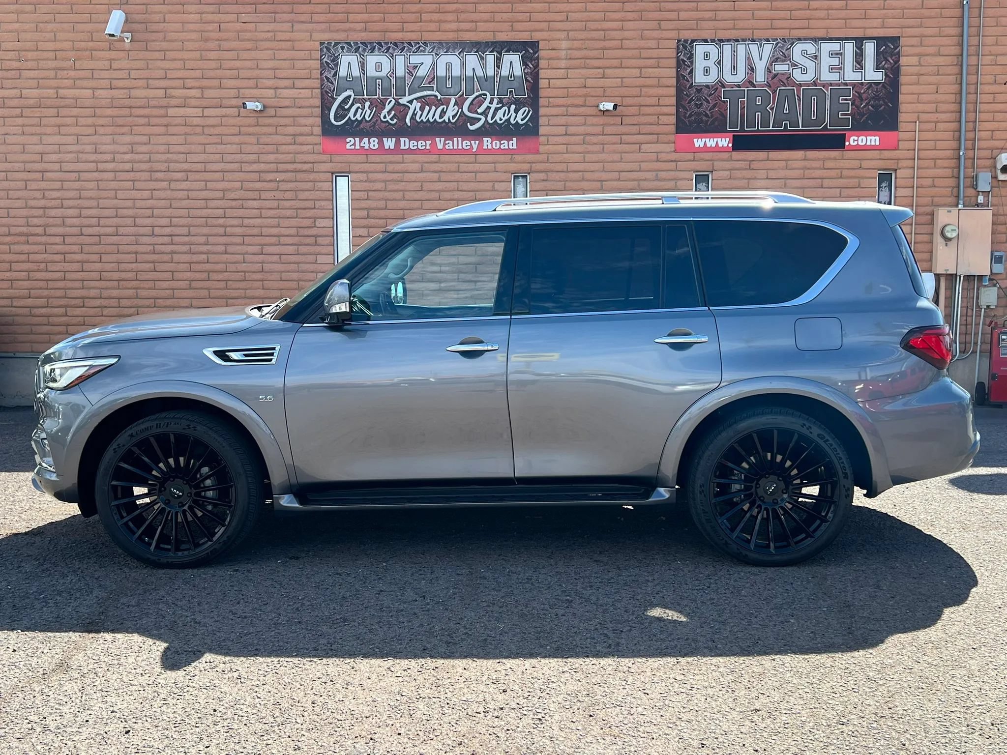 Used 2018 INFINITI QX80 2WD w/ Driver Assistance Package image 1