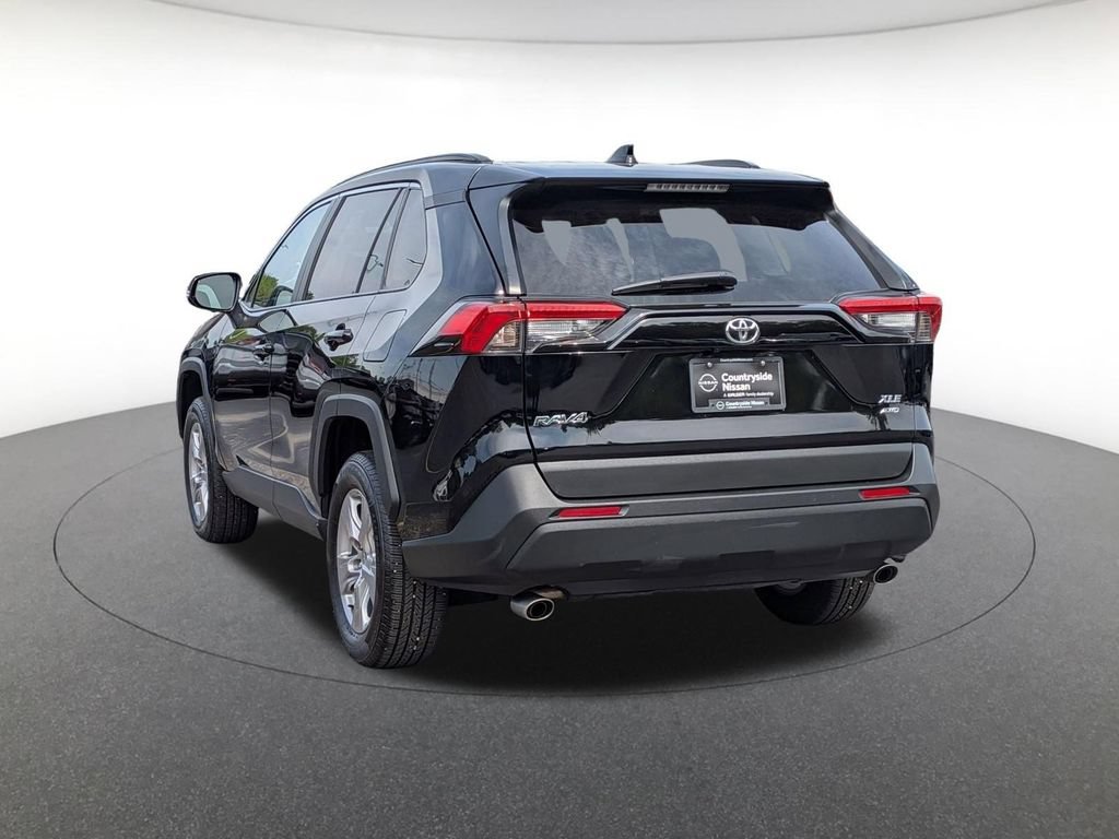 Used 2022 Toyota RAV4 XLE AWD/4WD image 7