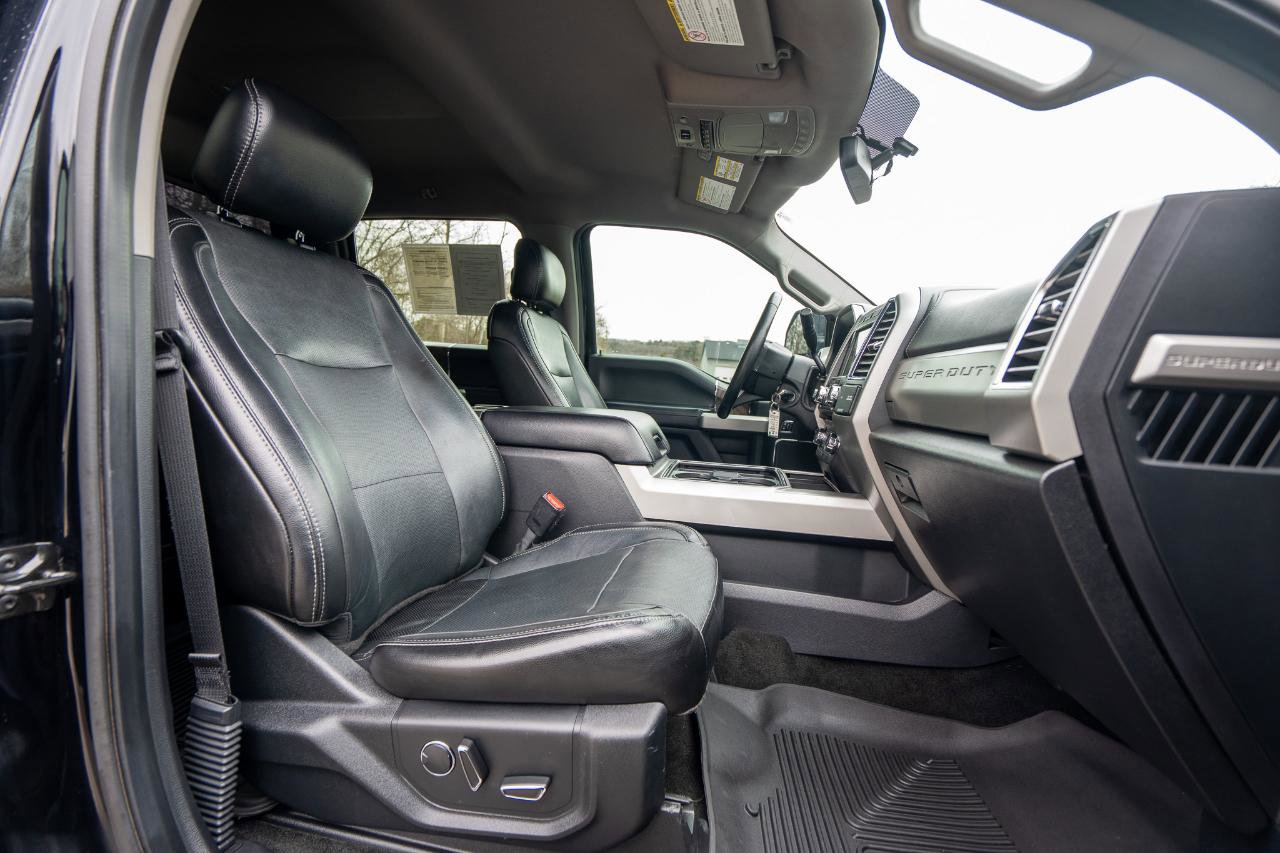 Used 2017 Ford F250 Lariat w/ Lariat Value Package image 18