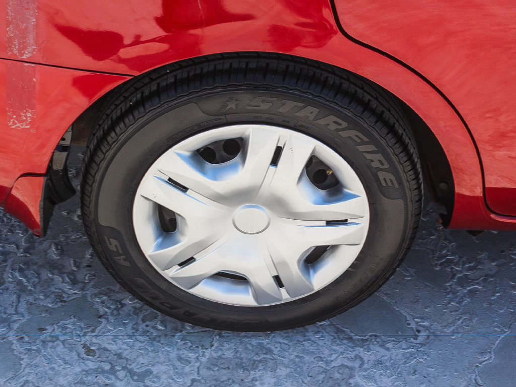 Used 2019 Nissan Versa S Plus FWD image 9