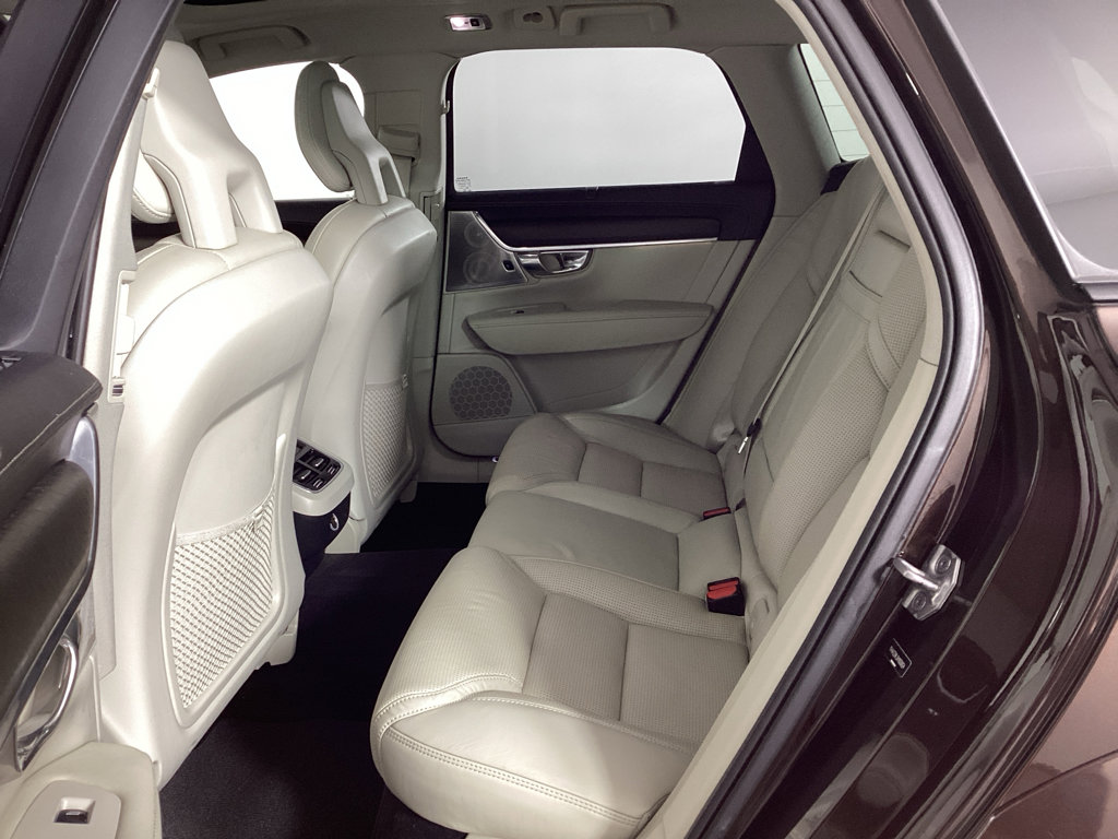 Used 2017 Volvo V90 T6 Cross Country AWD/4WD image 14