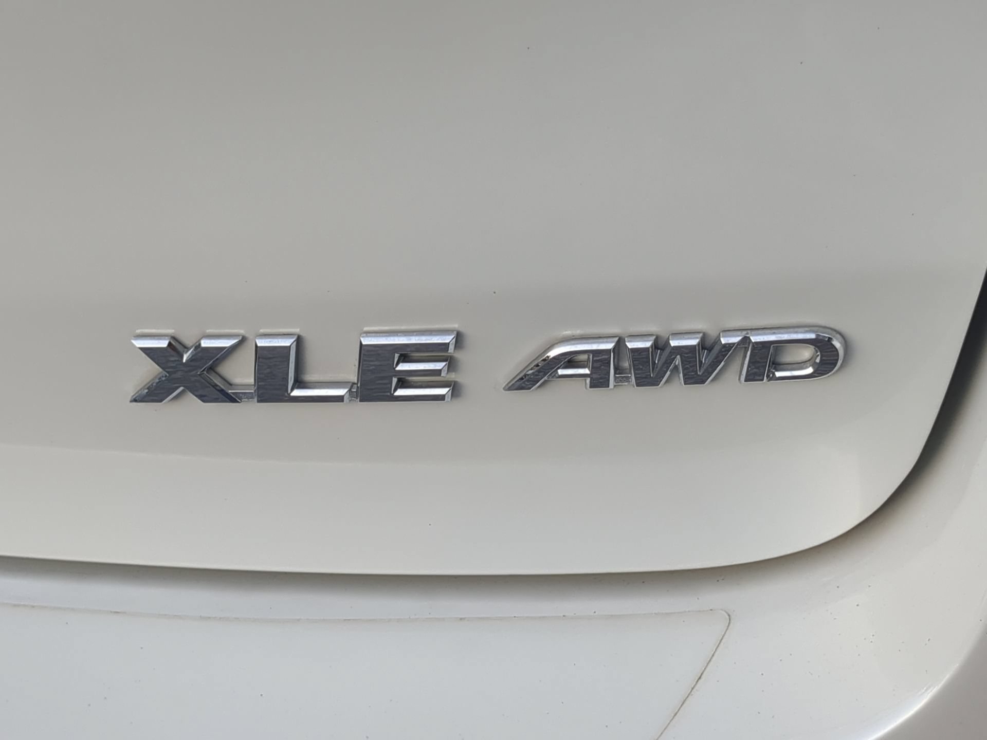 Used 2017 Toyota Highlander XLE AWD/4WD image 48