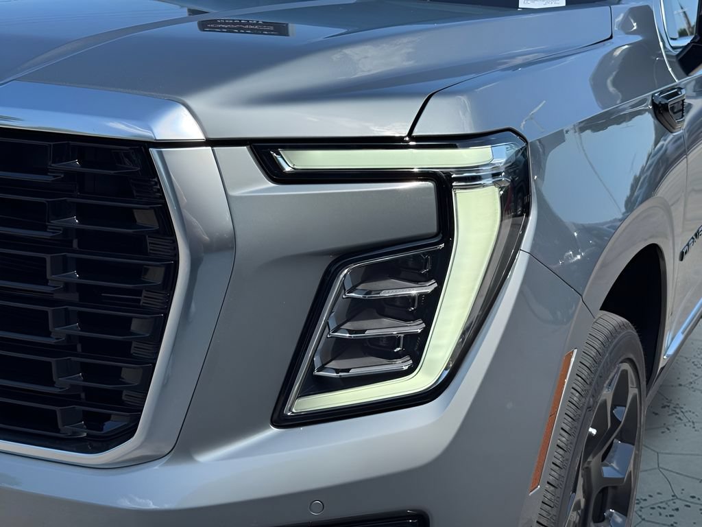 New 2026 GMC Yukon Denali w/ Denali Reserve Package AWD/4WD image 3