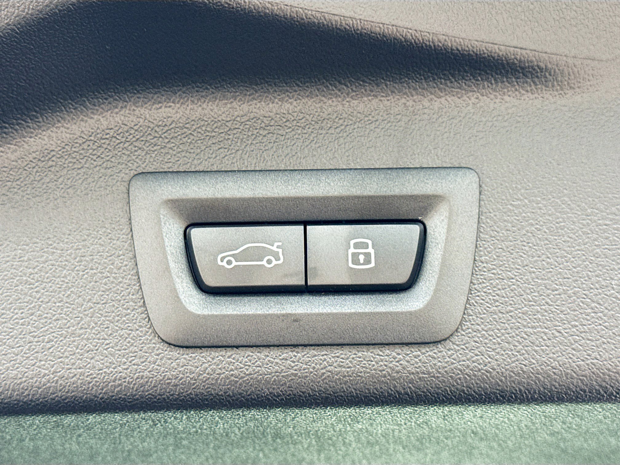 New 2026 BMW X5 xDrive40i w/ M Sport Package image 14