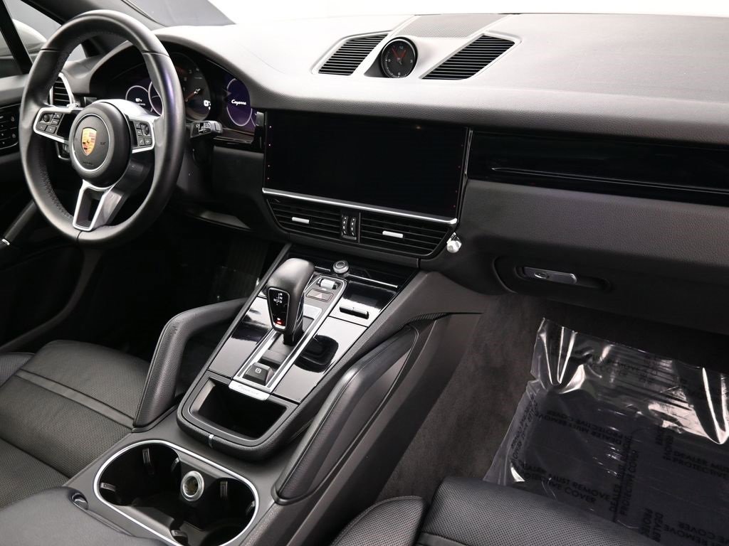 Used 2021 Porsche Cayenne image 26