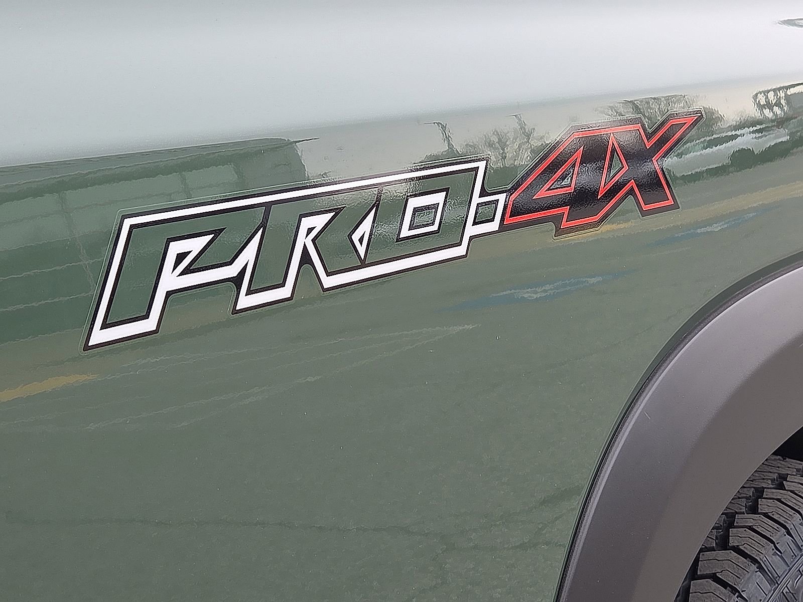 New 2026 Nissan Frontier PRO-4X w/ Pro Premium Package AWD/4WD image 8