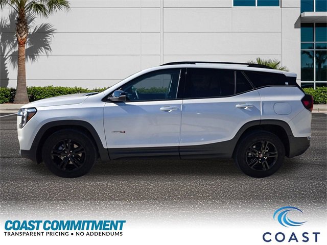 Used 2022 GMC Terrain AT4 w/ Infotainment Package II image 9