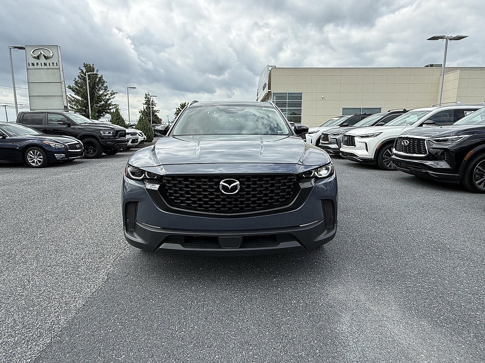 Used 2025 MAZDA CX-50 AWD 2.5 S w/ Premium Plus Pkg image 3