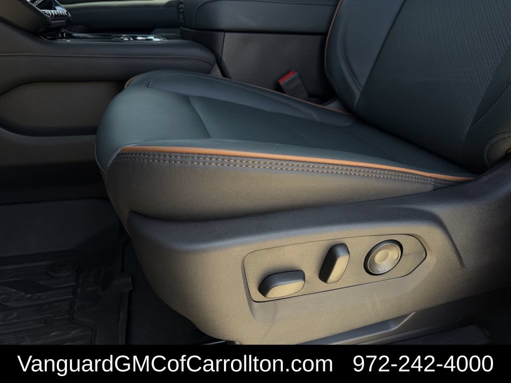 New 2026 GMC Yukon AT4 w/ AT4 Premium Plus Package AWD/4WD image 24