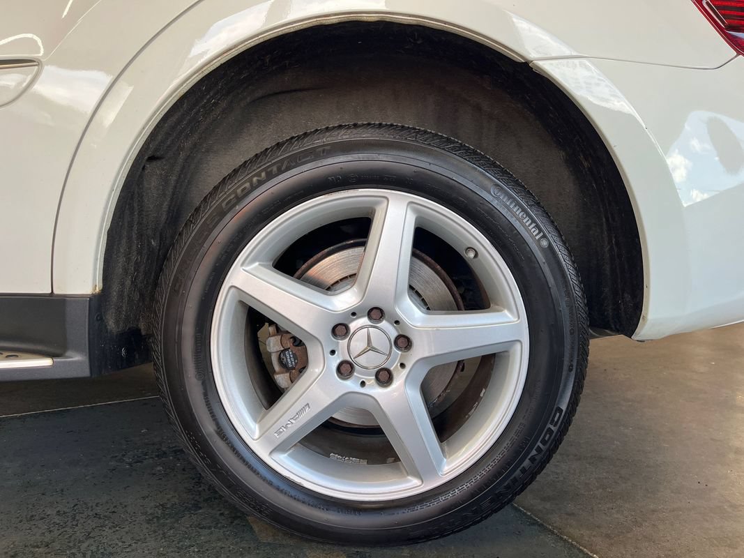 Used 2009 Mercedes-Benz ML 550 4MATIC image 27